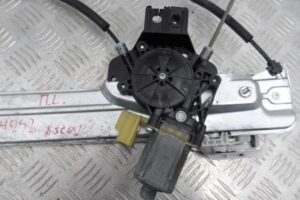 Изображение товара 100945 - 00100945 steklopodemnik perednij levyj 2