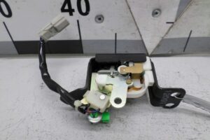 Изображение товара 100946 - 00100946 zamok bagazhnika 