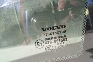 Изображение товара 101135 - 00101135 steklo kuzovnoe pravoe Volvo V50 2