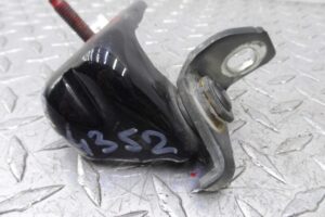 Изображение товара 107160 - 00101160 petlya dveri perednyaya 1