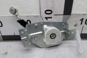 Изображение товара 101342 - 00101342 kryshka bagazhnika 1