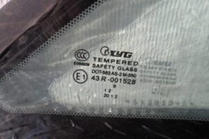 Изображение товара 101371 - 00101371 steklo kuzovnoe levoe 2