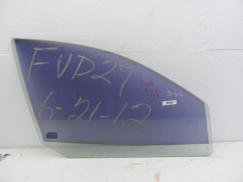 Изображение товара 101595 - 00101595 steklo dveri perednej pravoj Dodge Nitro