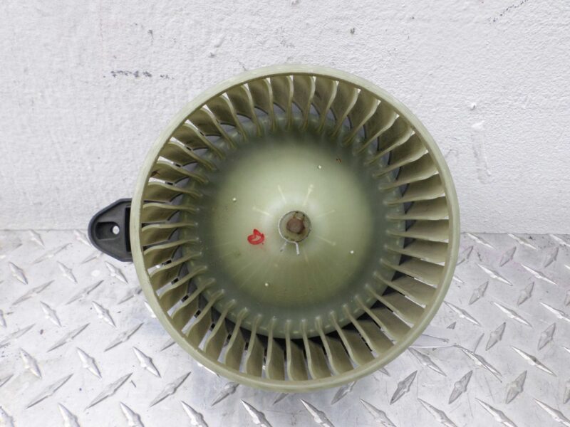 Изображение товара 101622 - 00101622 ventilyator otopitelya (motorchik pechki)