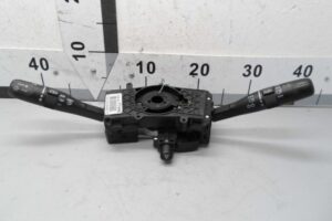 Изображение товара 101680 - 00101680 pereklyuchatel podrulevoj (strekoza) 2