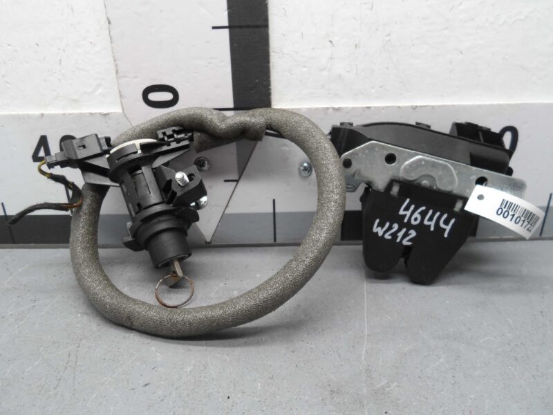 Изображение товара 101722 - 00101722 zamok bagazhnika Ford Explorer