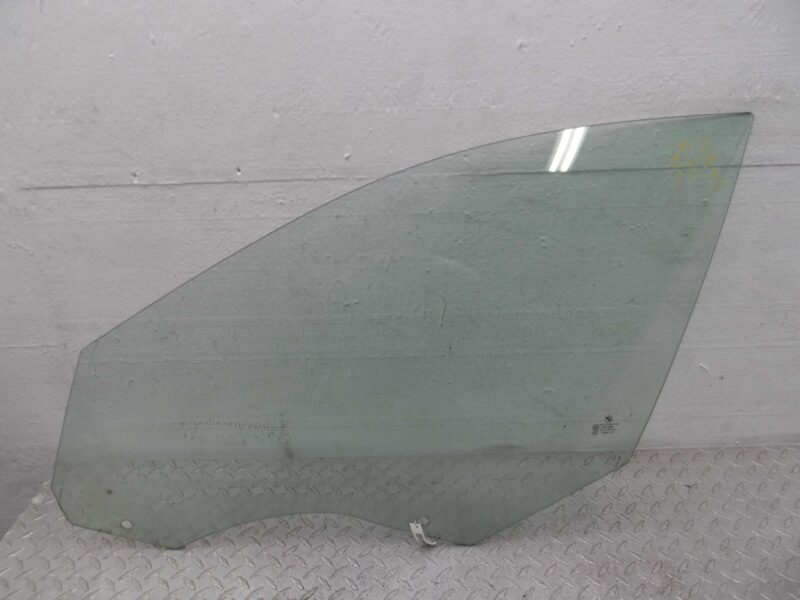 Изображение товара 101857 - 00101857 steklo dveri perednej levoj