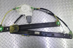 Изображение товара 102219 - 00102219 steklopodemnik perednij pravyj 1