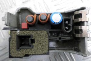 Изображение товара 102335 - 00102335 rezistor otopitelya Ford Fiesta 1