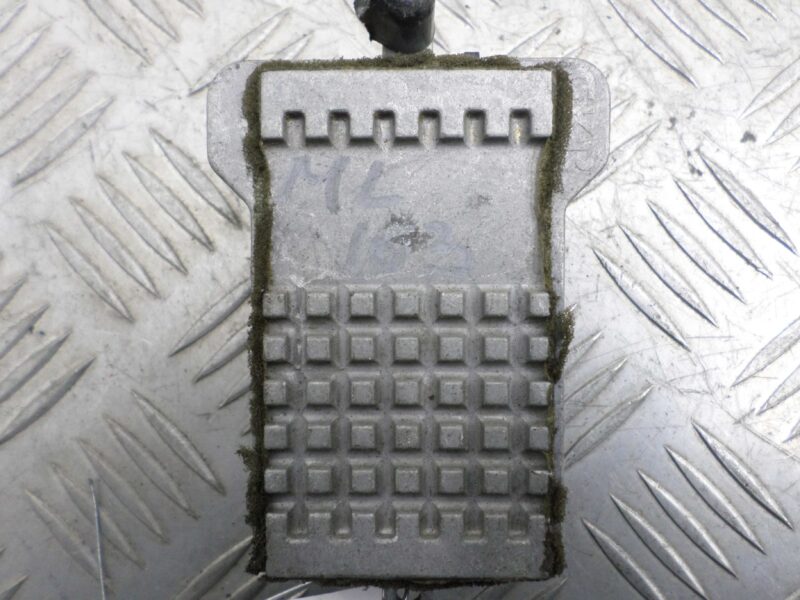 Изображение товара 102335 - 00102335 rezistor otopitelya Ford Fiesta