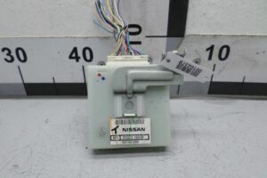 Изображение товара 102379 - 00102379 blok upravleniya svetom Toyota Hiace 2