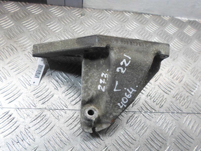 Изображение товара 102581 - 00102581 kronshtejn dvigatelya Ford Scorpio