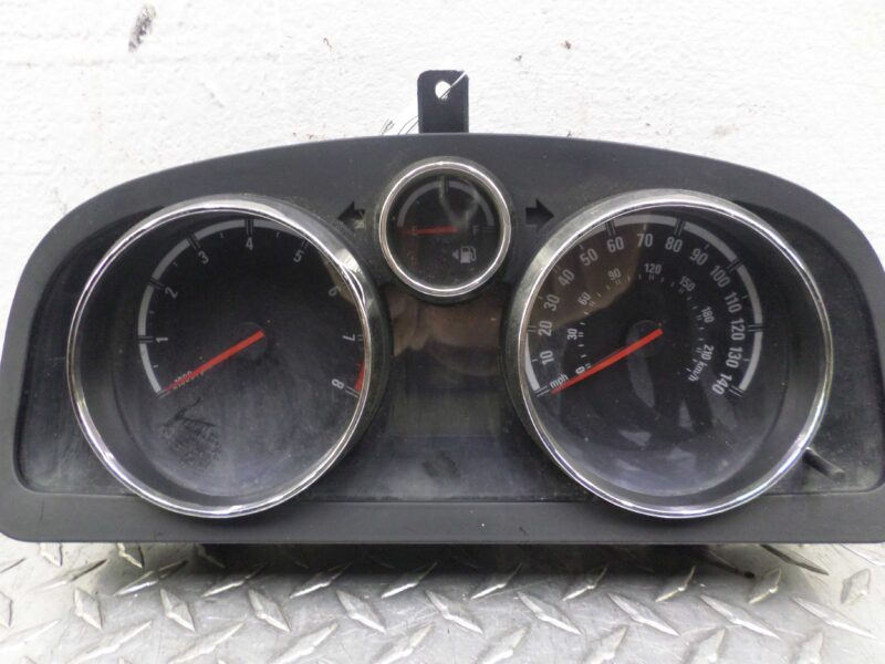 Изображение товара 102757 - 00102757 schitok priborov Volkswagen Amarok