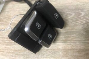 Изображение товара 102815 - 00102815 knopka steklopodemnika 