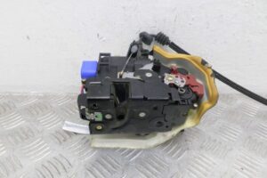 Изображение товара 103109 - 00103109 zamok dveri perednej pravoj Toyota Carina E