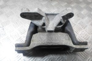 Изображение товара 103161 - 00103161 podushka krepleniya dvigatelya 