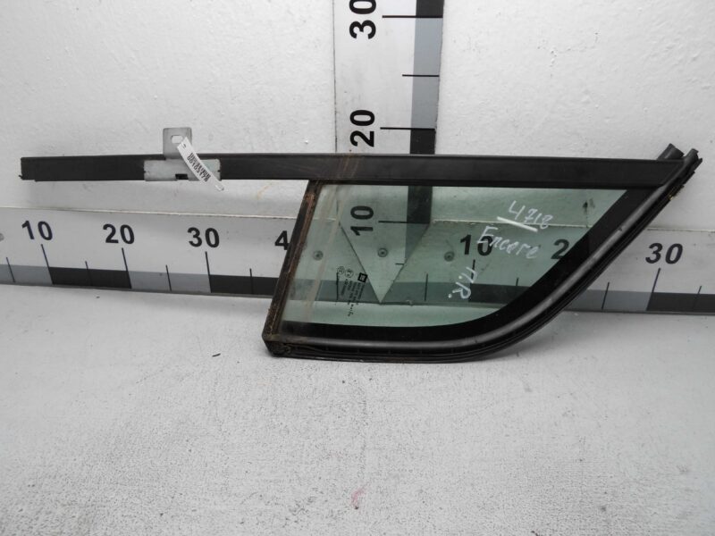 Изображение товара 103178 - 00103178 steklo dveri perednej pravoj