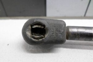 Изображение товара 103400 - 00103400 amortizator kryshki bagazhnika BMW 4 Series 1