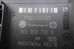 Изображение товара 103436 - 00103436 steklopodemnik perednij pravyj Volvo S40 1