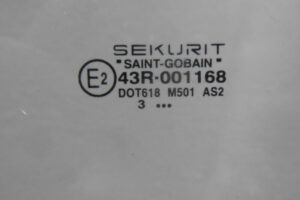 Изображение товара 103438 - 00103438 steklo dveri perednej levoj Toyota Matrix 2