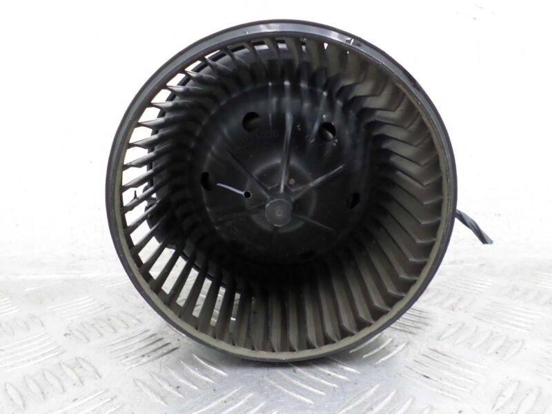 Изображение товара 103465 - 00103465 ventilyator otopitelya (motorchik pechki) Pontiac Vibe