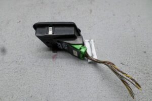 Изображение товара 103468 - 00103468 knopka salona Volvo V50 2