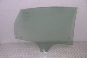 Изображение товара 103502 - 00103502 steklo dveri zadnej levoj 1