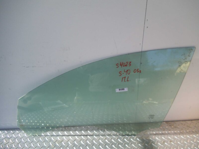 Изображение товара 103552 - 00103552 steklo dveri perednej levoj Volvo V70