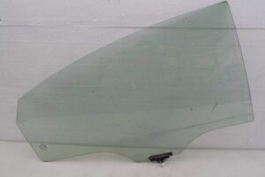 Изображение товара 103777 - 00103777 steklo dveri zadnej pravoj 