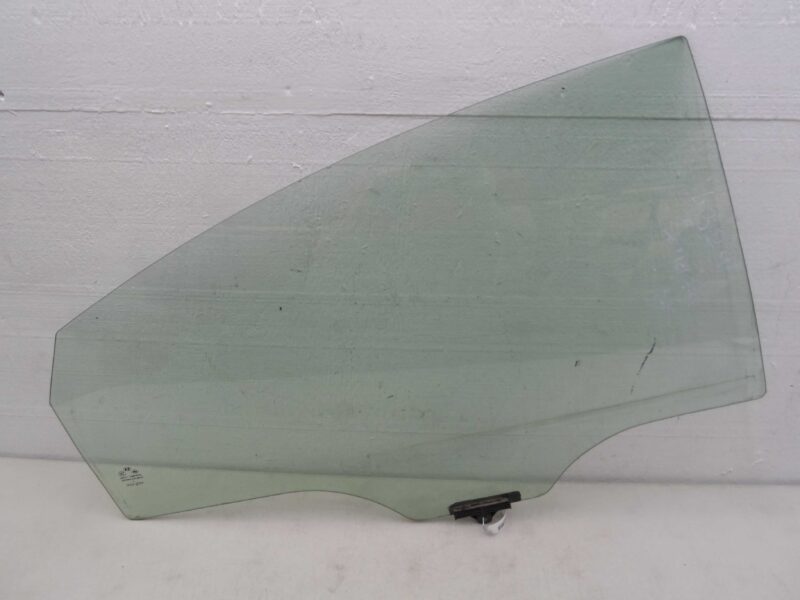 Изображение товара 103777 - 00103777 steklo dveri zadnej pravoj