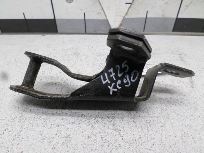 Изображение товара 103810 - 00103810 zamok bagazhnika Volvo V50