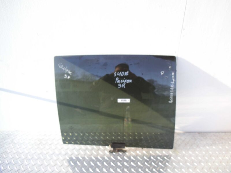 Изображение товара 103982 - 00103982 steklo dveri zadnej pravoj