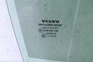 Изображение товара 104158 - 00104158 steklo dveri zadnej pravoj Volvo XC70 2