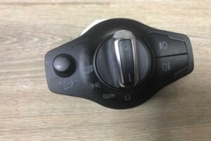 Изображение товара 104276 - 00104276 pereklyuchatel sveta 