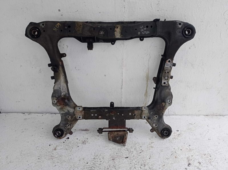 Изображение товара 104304 - 00104304 balka perednyaya Volvo V50