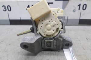 Изображение товара 104326 - 00104326 zamok zazhiganiya Subaru Legacy 2