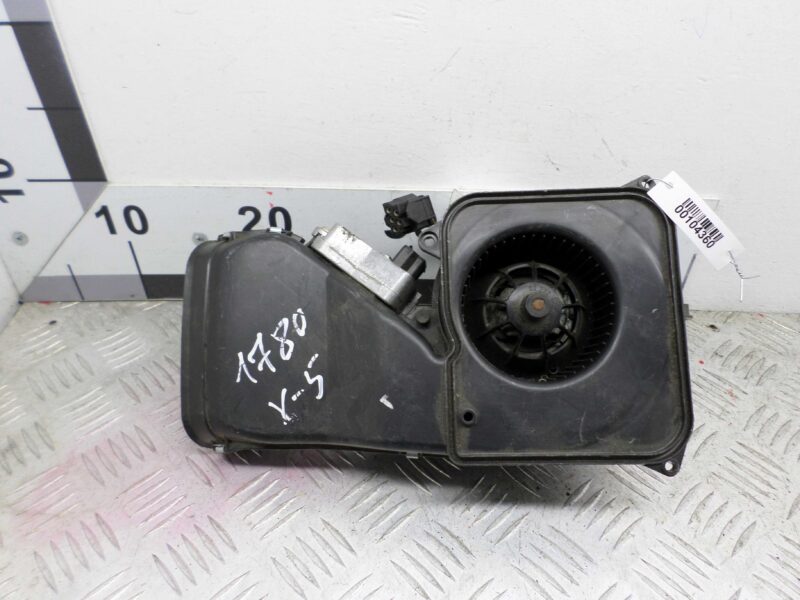 Изображение товара 104360 - 00104360 ventilyator otopitelya (motorchik pechki)