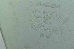 Изображение товара 104587 - 00104587 steklo dveri perednej pravoj Lexus RX 2