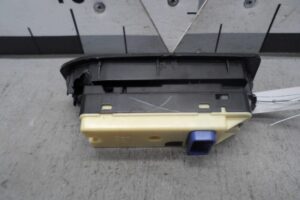 Изображение товара 104608 - 00104608 knopka steklopodemnika 2