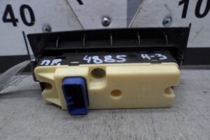 Изображение товара 104608 - 00104608 knopka steklopodemnika 3