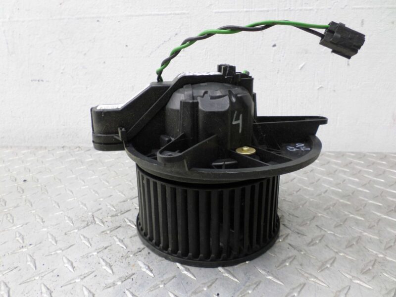 Изображение товара 104972 - 00104972 ventilyator otopitelya (motorchik pechki)