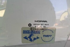Изображение товара 105116 - 00105116 steklo dveri perednej levoj 2
