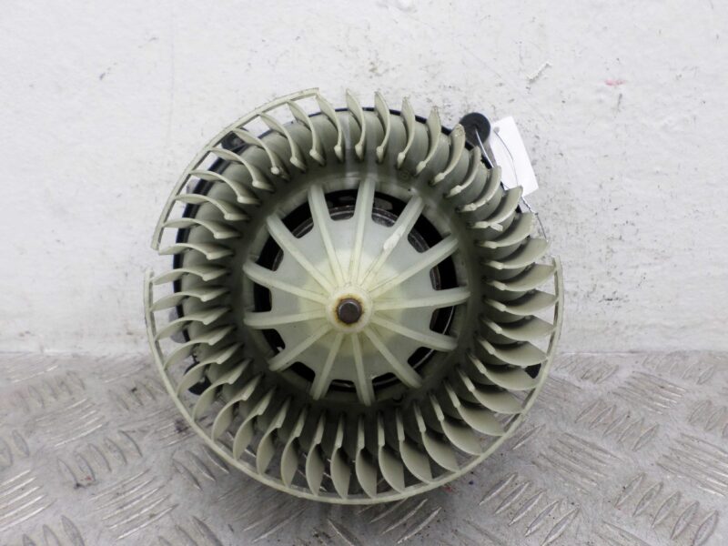 Изображение товара 105247 - 00105247 ventilyator otopitelya (motorchik pechki) Ford Escape