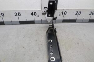 Изображение товара 105336 - 00105336 petlya kapota levaya Pontiac Vibe 2