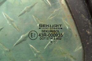 Изображение товара 105418 - 00105418 steklo kuzovnoe levoe Opel Sintra 1