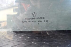 Изображение товара 105584 - 00105584 steklo dveri zadnej pravoj Peugeot 308 2