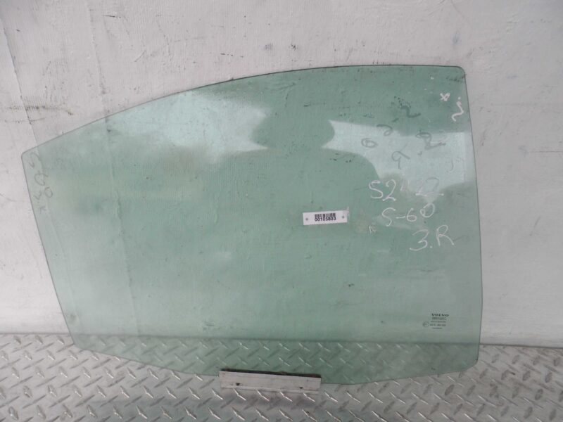 Изображение товара 105803 - 00105803 steklo dveri zadnej pravoj Volvo V40