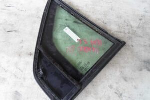 Изображение товара 105804 - 00105804 steklo dveri zadnej levoj 2