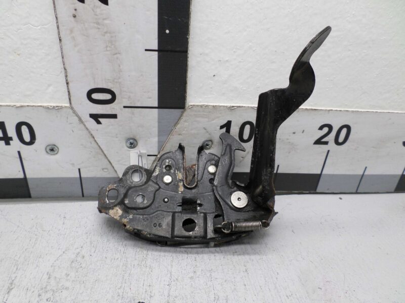 Изображение товара 106079 - 00106079 zamok kapota Lexus LS