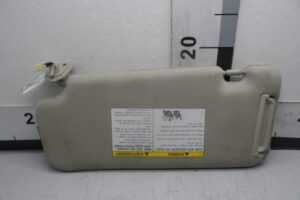 Изображение товара 106086 - 00106086 kozyrek solntsezaschitnyj Lexus LS 3